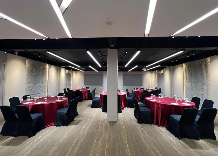 Midtown Xpress Balikpapan Hotel